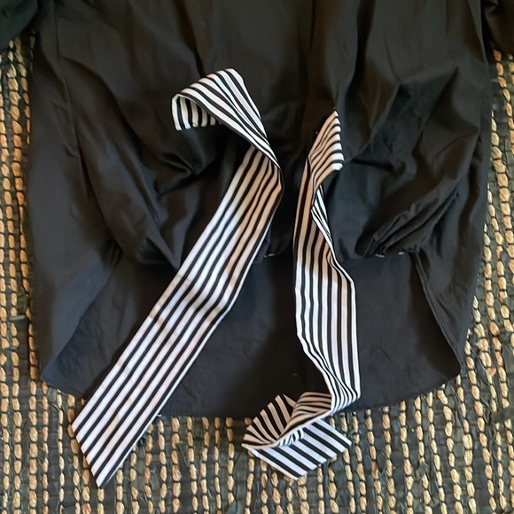 Puff sleeve black with crinoline inside - Picture 4 of 6